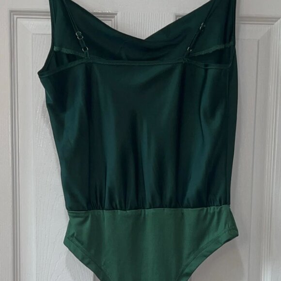Brand New Sexy Emerald Green Bodysuit for Women Size MEDIUM NWT - Picture 7 of 7